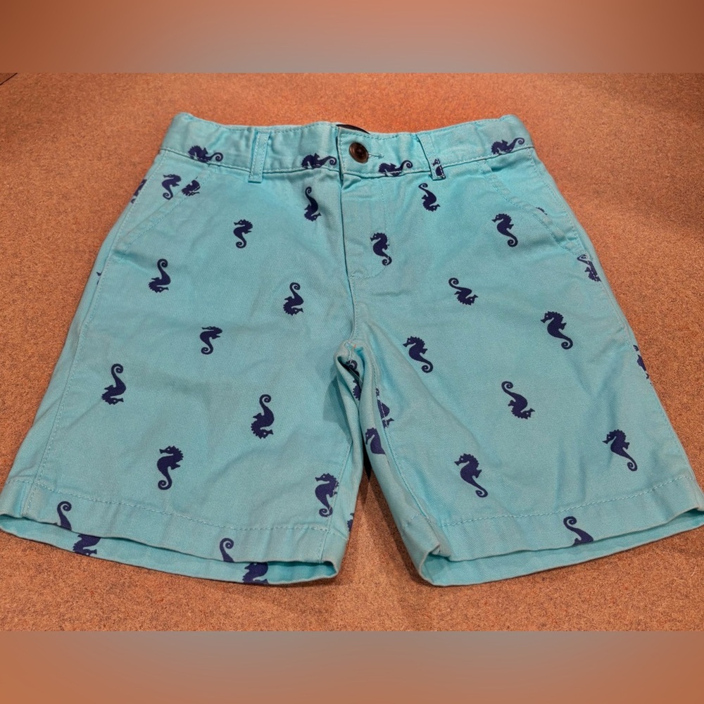 The Children's Place Chino shorts with a seahorse print. size 7